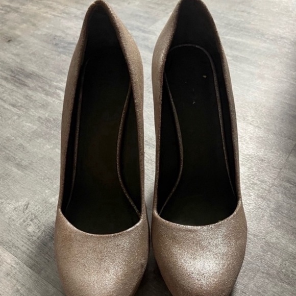 Diesel Ashly Metallic Tan Platform Pumps Heels Size 9.5/40 MSRP $270 - Picture 3 of 6